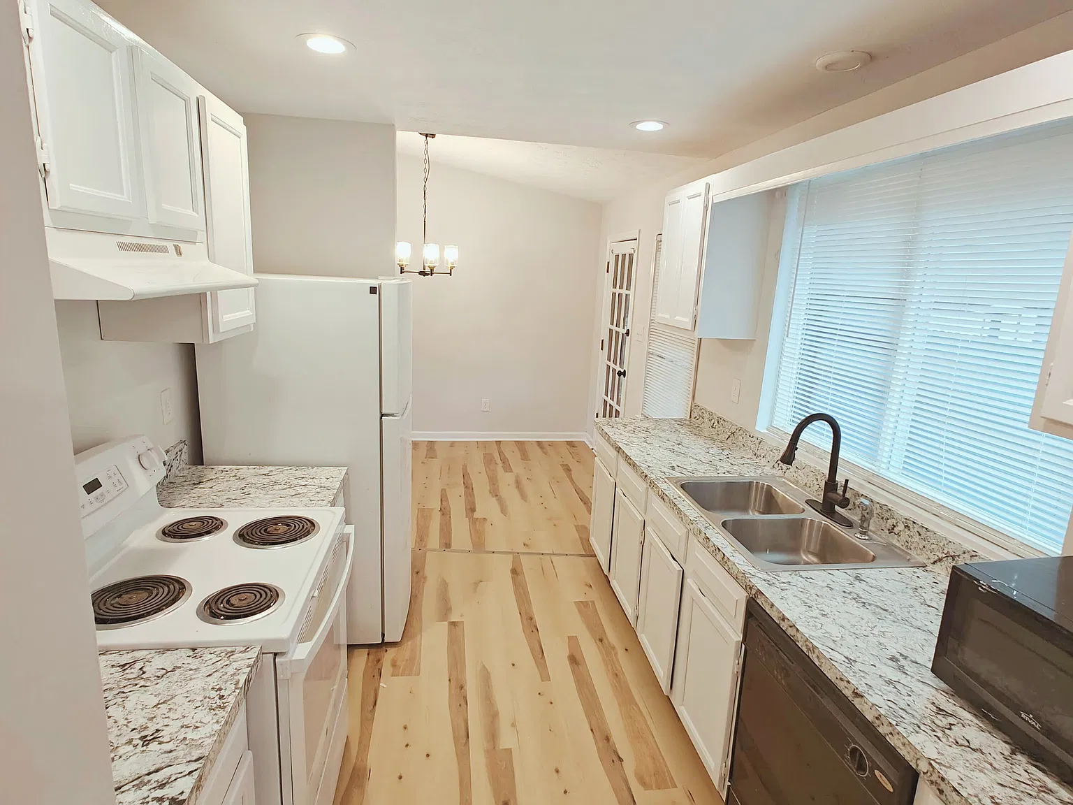 1461 Scenic Hwy — Photo 3