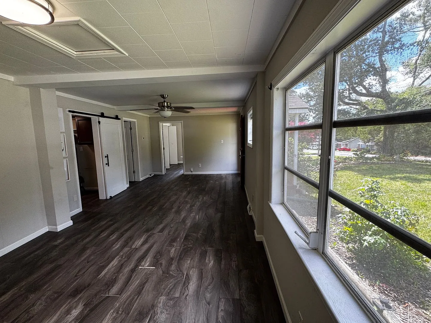 Spacious 4-Bedroom Home with Large Yard in Greensboro — Photo 4