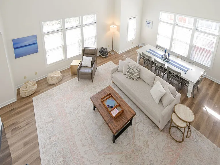 183 Herman Melville Ave — Photo 18