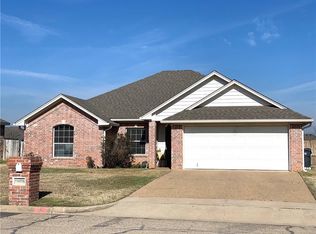 10428 Granada Dr, Waco, TX 76708