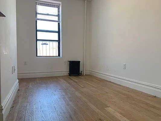 Rented by Hillel Realty Group | media 12