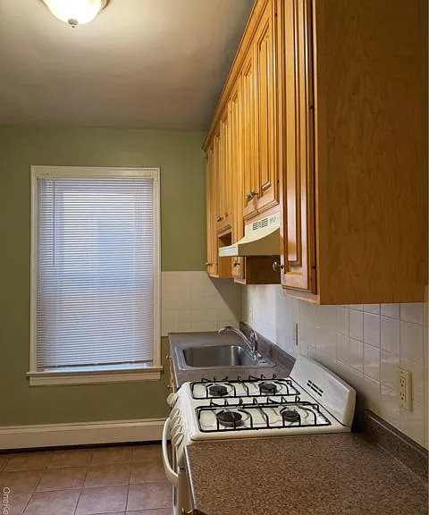 322 Jericho Tpke — Photo 2