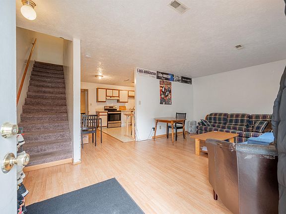 4th image of 169 Clover Valley Cir