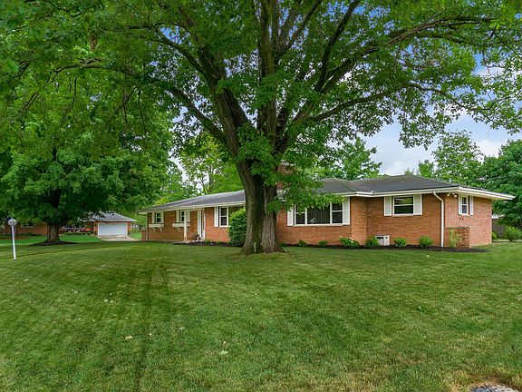 2nd image of 9830 Circle Drive West NW