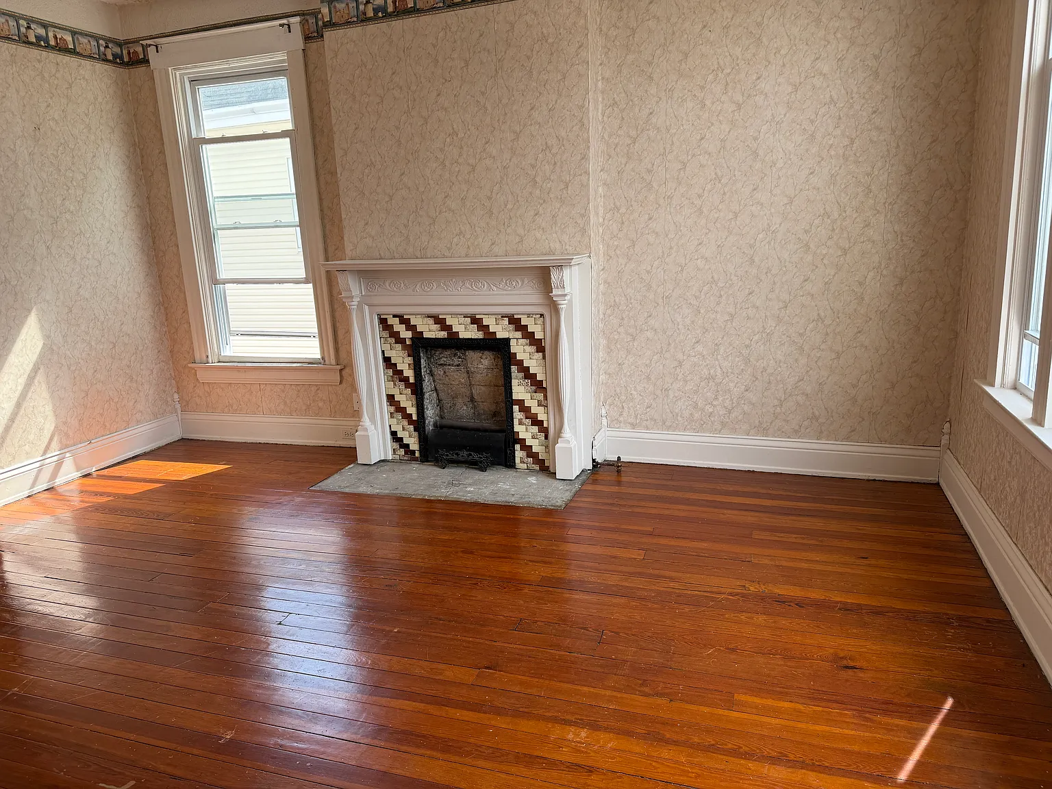 3918 Regent Ave — Photo 4