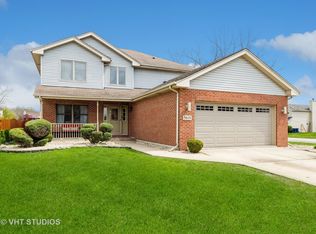 5615 Feathercreek Rd, Matteson, IL 60443