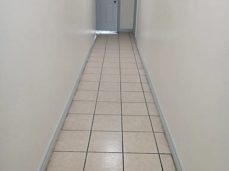 8930 S Vermont Ave — Photo 55