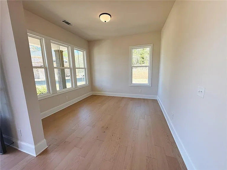 2450 Colliers Ln — Photo 13