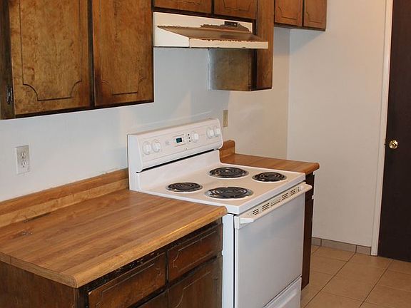 4th image of 2617 Burlington Pl