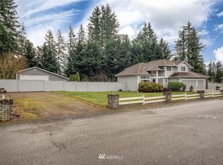 23415 SE 285th St, Maple Valley, WA 98038
