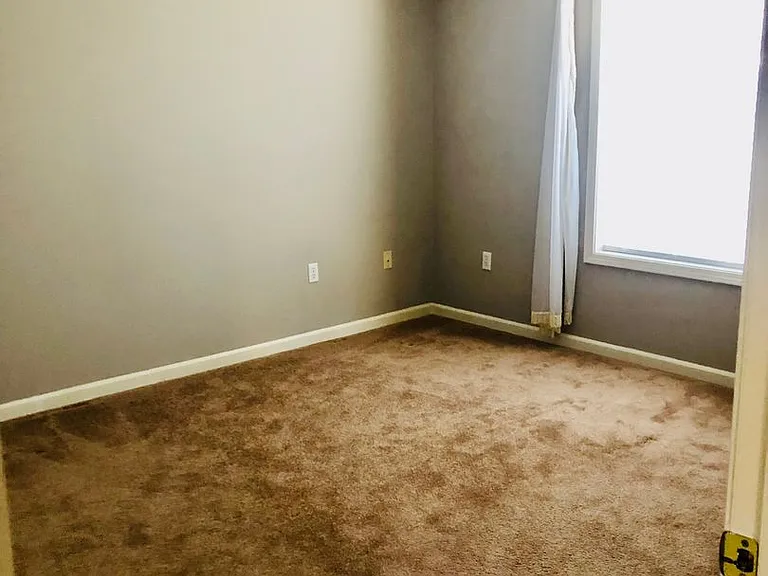 92 Lelia Ln — Photo 14