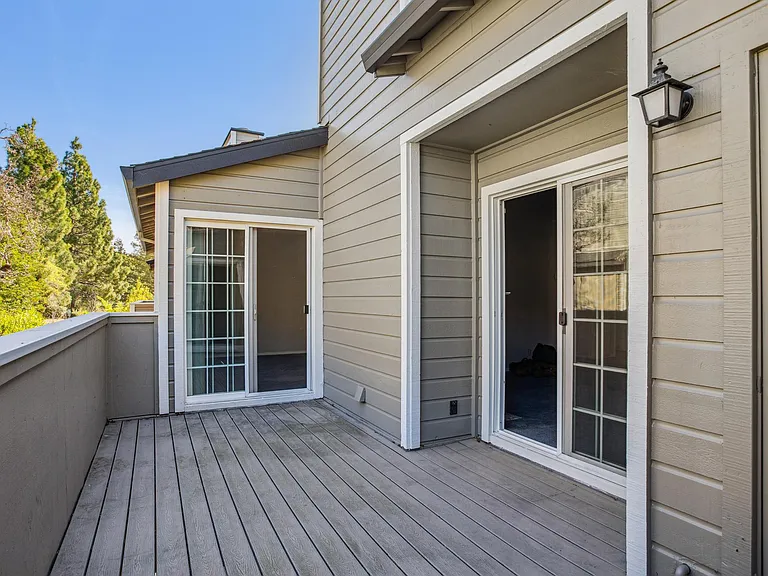 600 Canyon Oaks Dr #F — Photo 38