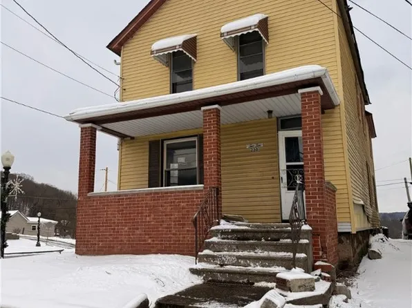 230 13th St, Ellwood City, PA 16117