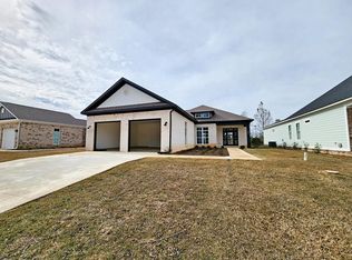 223 Wentworth Ln, Albany, GA 31721