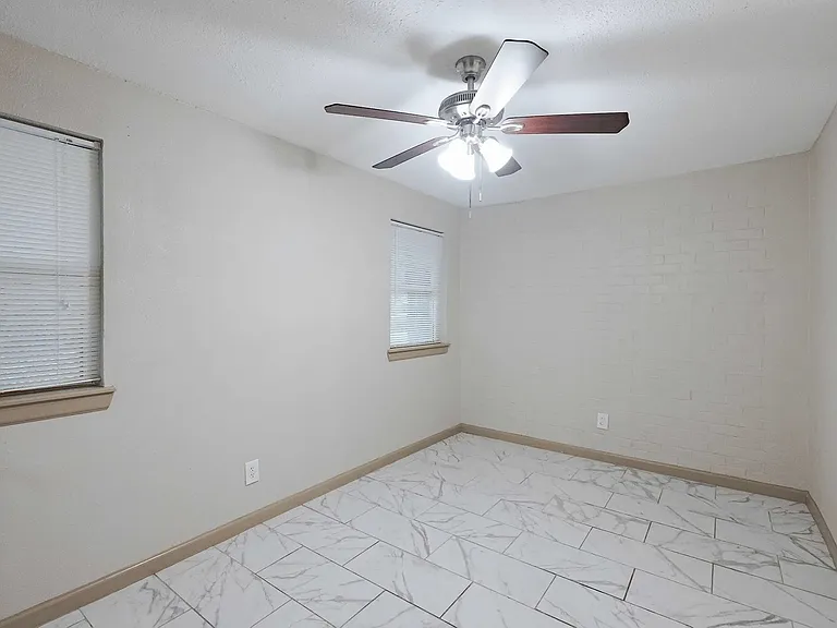 Ambassador Apartments — Photo 48