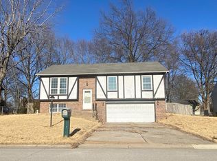 116 Urban Way Dr, Swansea, IL