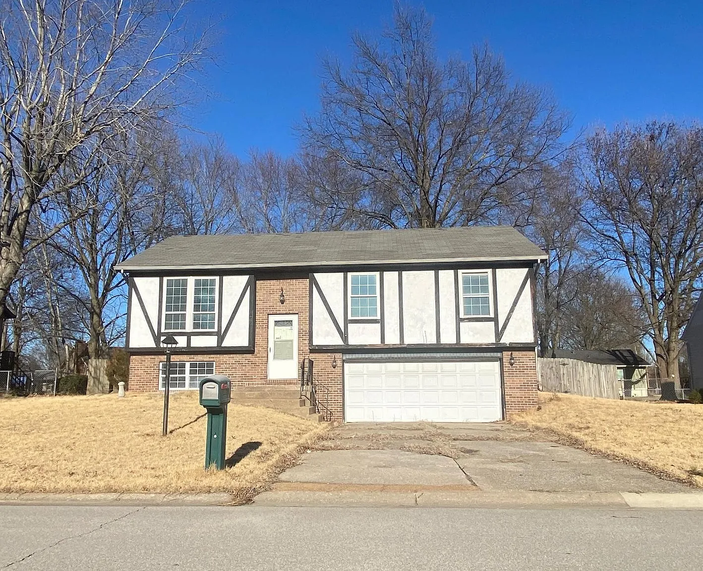 116 Urban Way Dr photo 1