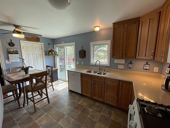 3rd image of 473 Shady Creek Rd