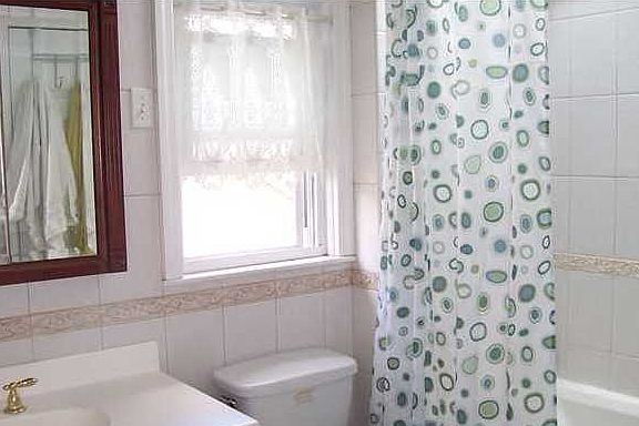 4th image of 267 Myrtle Ave