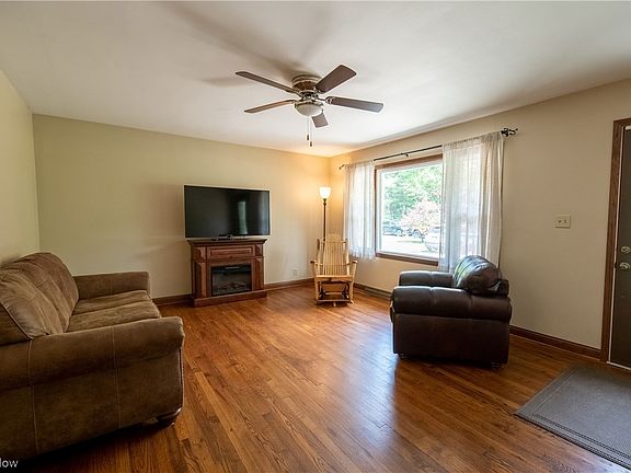 5th image of 1746 Edgar Dr
