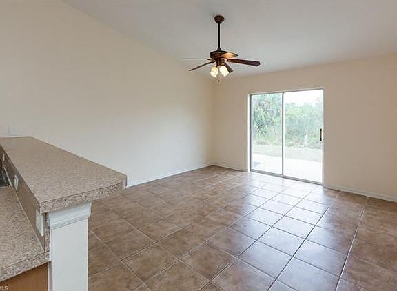5th image of 913 Jaguar Blvd