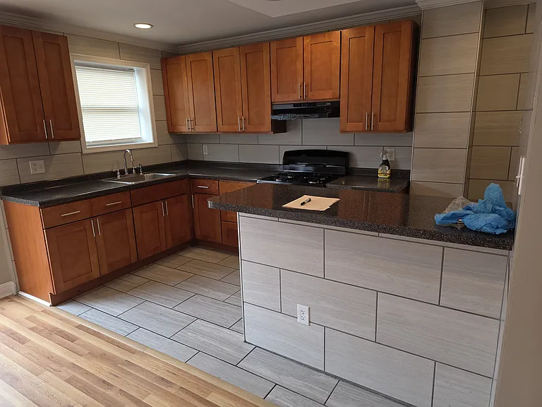 6644 Oakland St — Photo 6