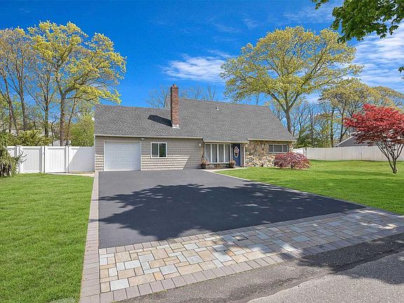 5th image of 5 Hartsdale Ln