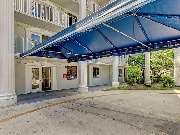 5th image of 2761 Village Boulevard #403