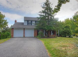 1387 Doe Trail Rd, Allentown, PA 18104