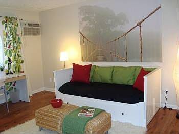 1st image of 256 Lyndhurst Pl APT 1