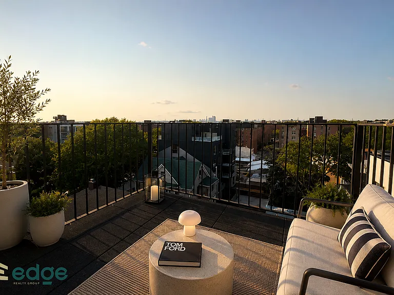 3415 Farragut Rd #7C — Photo 1