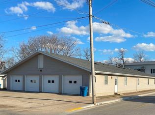122 Broadway St, Charlotte, IA 52731