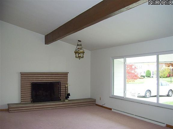 2nd image of 159 W Grayling Dr
