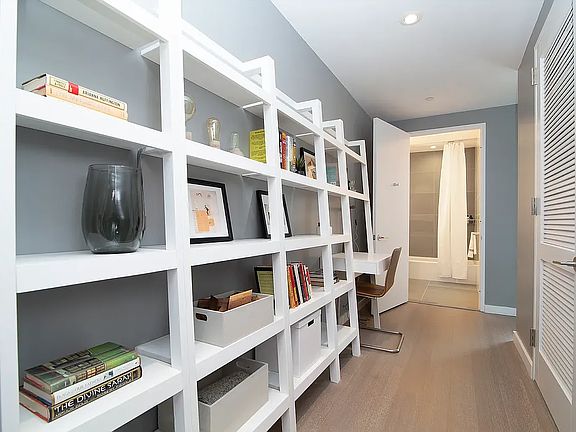 2nd image of 42 W 33rd St APT 15G