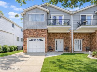 54 Bache St, Staten Island, NY 10302