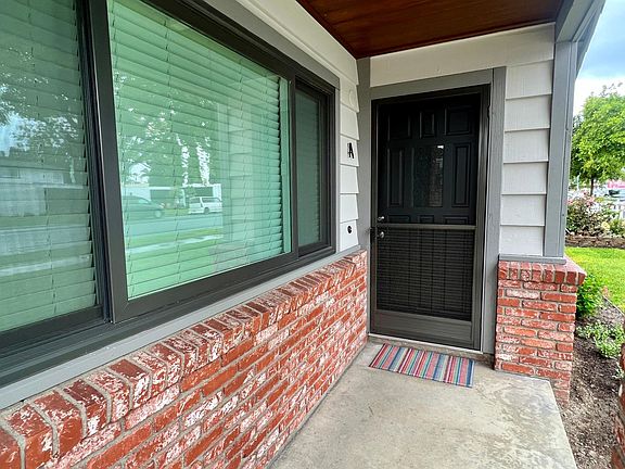 5th image of 123 S Grand Ave #A