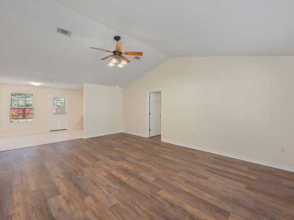 5th image of 4804 Acorn Dr
