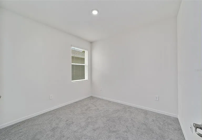 4111 NW 44th Cir — Photo 17
