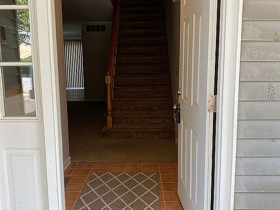 ENTER MAIN FLOOR