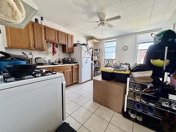 3rd image of 55 Gore St