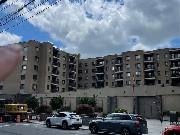 100 E Hartsdale Avenue #7CE, Hartsdale, NY 10530
