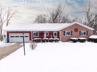 1029 Oak Tree Rd, Akron, OH 44320