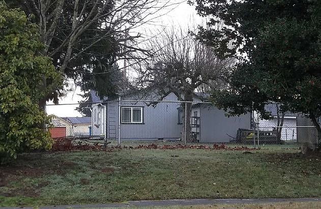1st image of 3507 S Sheridan Ave