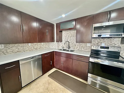 3180 S Ocean Dr #401 Photo 1