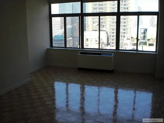 Rented by Bouklis Group | media 4