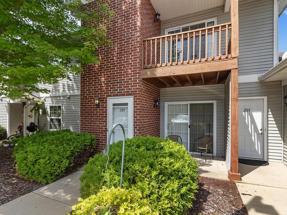 1st image of 210 E Remer ROAD #101