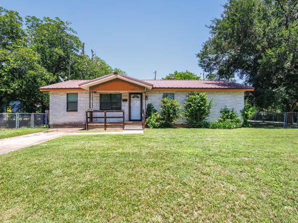 2812 1st St, Brownwood, TX 76801