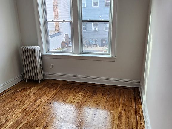 5th image of 49 Waverly St #0B-1Ba