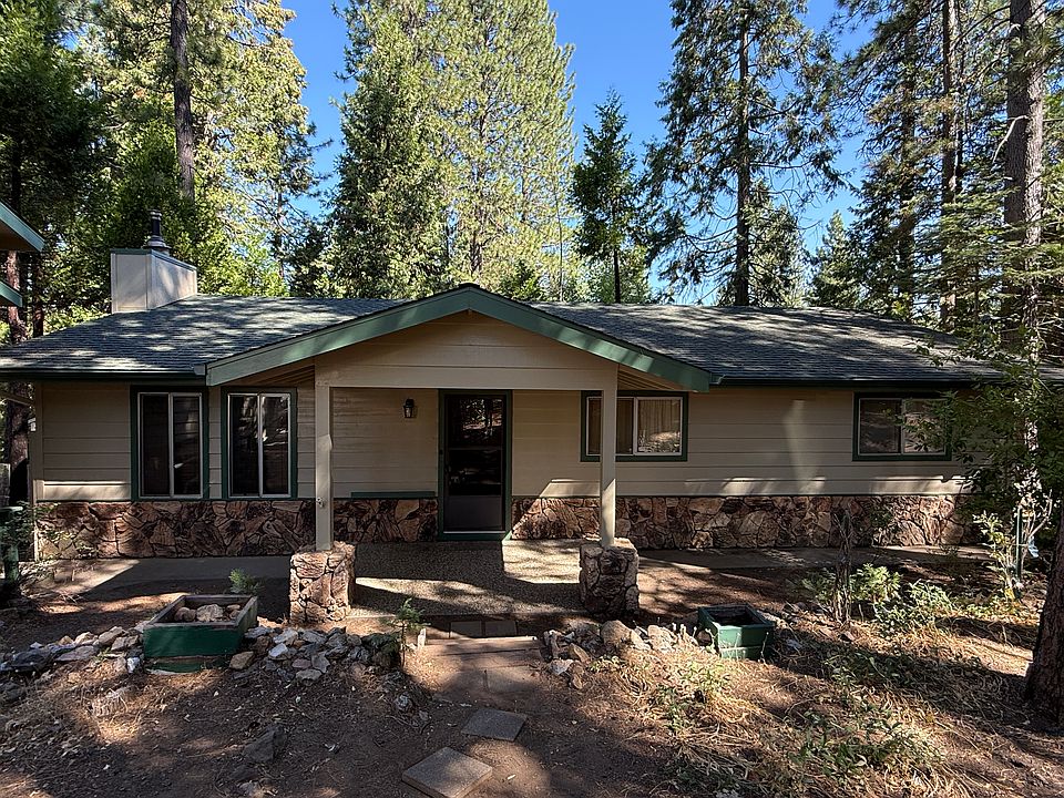 1st image of 2686 Valley View Dr