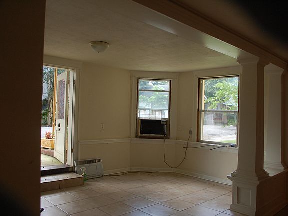 4th image of 3343 Esplanade Ave APT 12